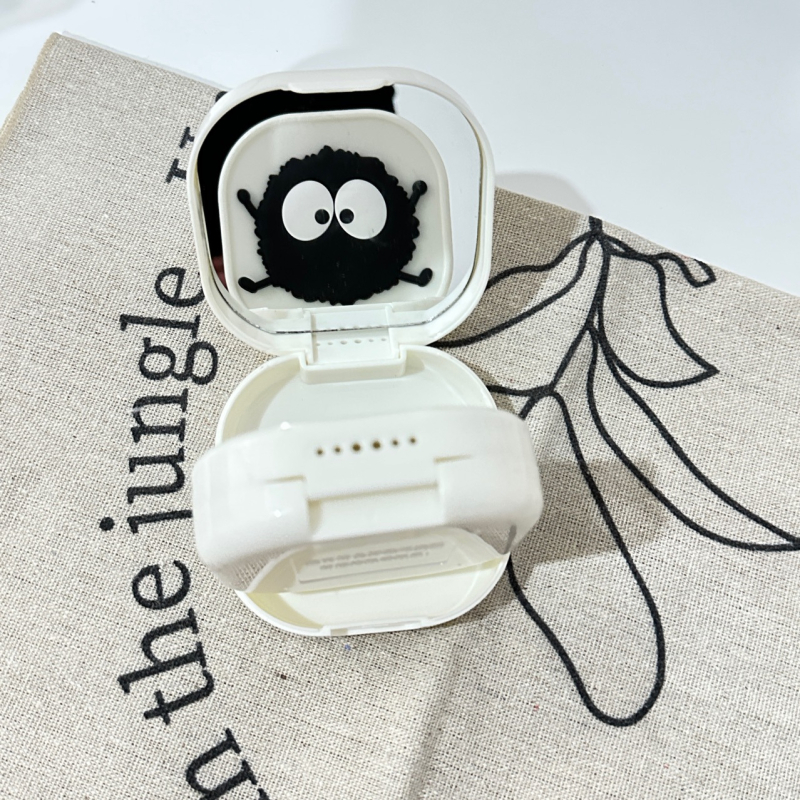 Φορητό κουτί αποθήκευσης ορθοδοντικών συσκευών με καθρέφτη και σχεδίαση κρεμάσματος για τον λαιμό — για μαθητές και παιδιά; 450 τεμάχια ανά κουτί