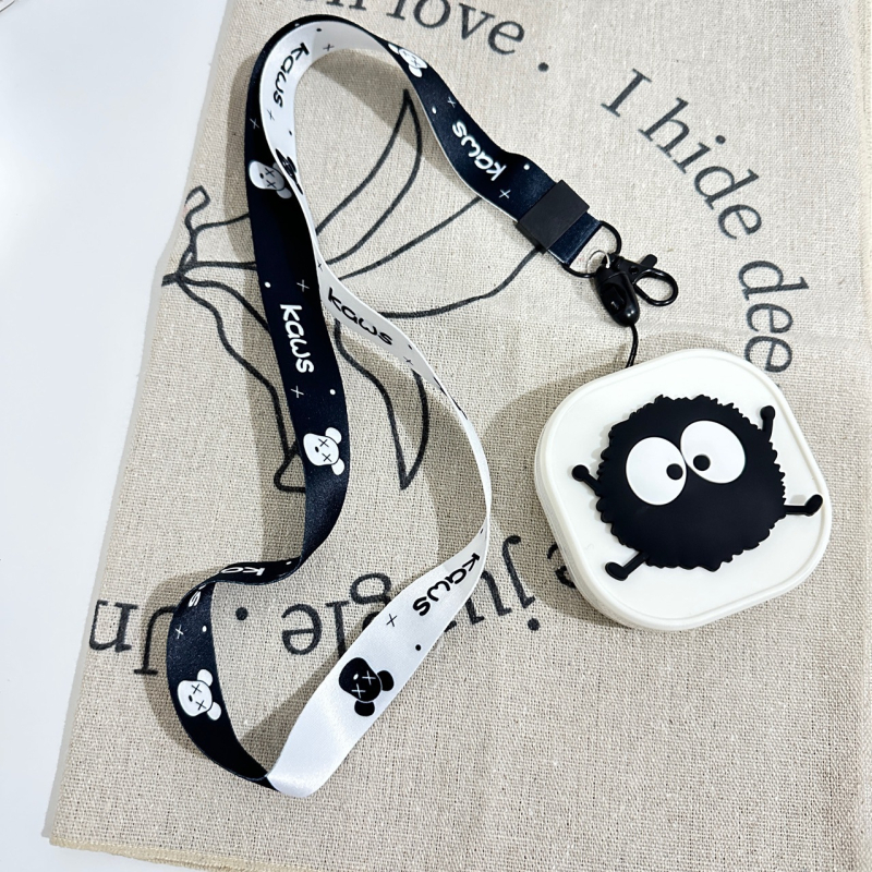 Nyakba akasztható dizájnnal és tükrövel ellátott hordozható fogászati tároló doboz — ortodontikus készülékekhez, gyerekeknek és diákoknak; 450 db/doboz