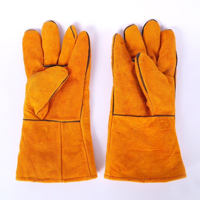 Suvirinimo pirštinės iš galvijų odos – Xinbai Shield; medžiaga: galvijų oda; tikslas: elektros suvirinimas ir laivų statybos priežiūra