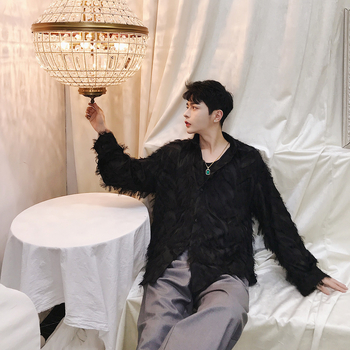 Dvaro stiliaus marškiniai su pūkų flokavimo audiniu, apykaklė su lapeliu, ilgos rankovės, laisvas kirpimas, poliesterio mišinys