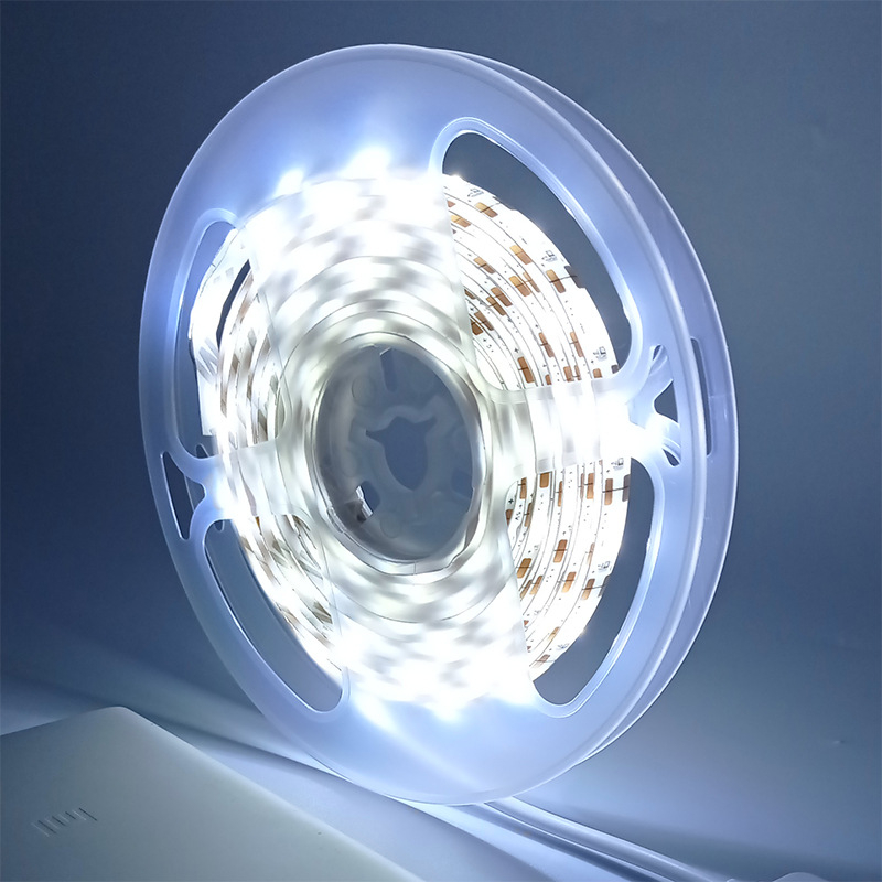 2835-ös LED-szalag szekrényekhez indukciós mozgásérzékelővel, vízálló, USB 5V interfész, 60 LED