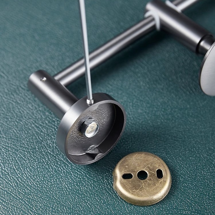 Κρεμάστρα Παλτών από Χαλκό, Ρυθμιζόμενη Περιστρεφόμενη με Κινητή Ράβδο (Φορτίο 5 kg; Επιχρωμιωμένο Φινίρισμα; Σχεδιασμός ενός επιπέδου; Μοντέρνο στυλ)