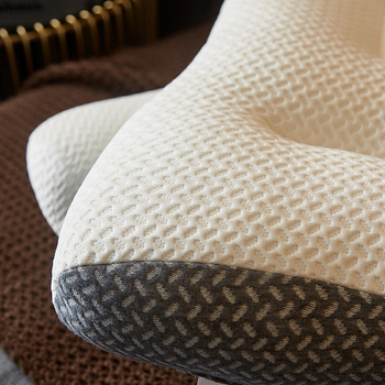 Stačiakampė kaklo pagalvė suaugusiems, užpildyta 20% sojų pluošto ir 80% poliesterio, 100% poliesterio audinys, kaklo stuburo parama