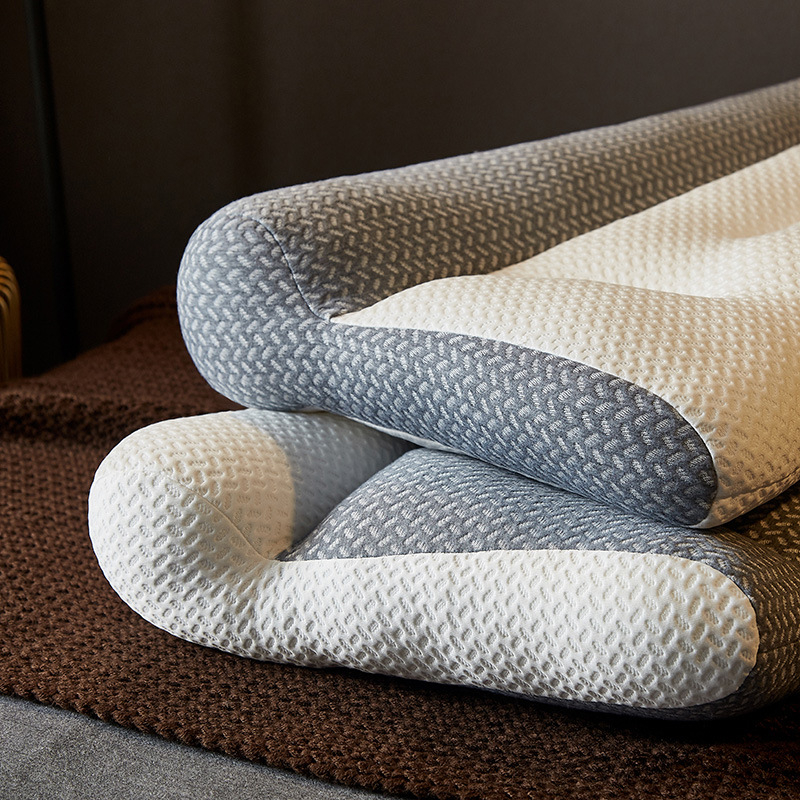 Stačiakampė kaklo pagalvė suaugusiems, užpildyta 20% sojų pluošto ir 80% poliesterio, 100% poliesterio audinys, kaklo stuburo parama