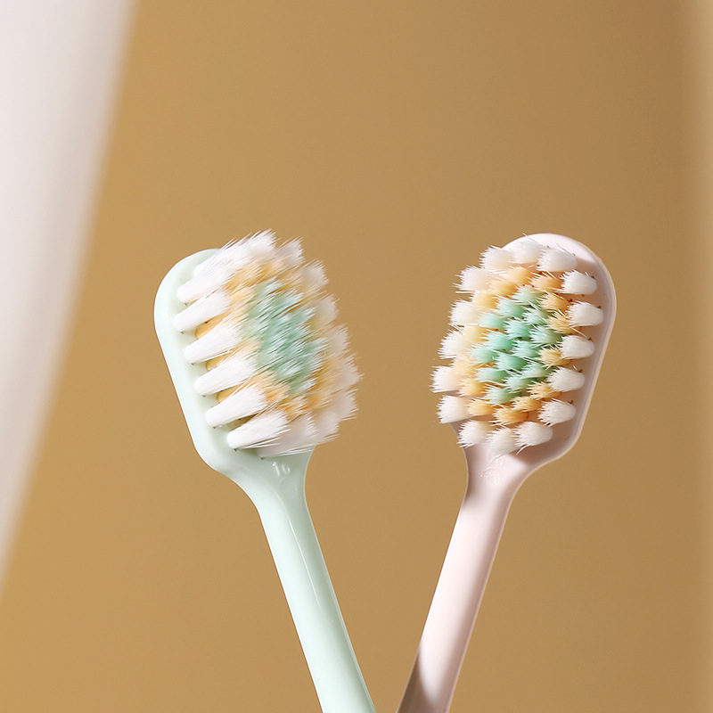 Morning Guest Zobu birste ar mīkstām šķiedrām un platām galviņām pieaugušajiem, 3 komplekti, modeļa MX3320