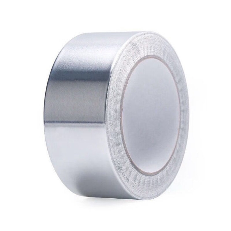 Virtuves alumīnija folijas lente, ūdensizturīga un eļļas izturīga, pretsēnīšu īpašības, augsta saķere, substrāts: alumīnija folija, biezums 0,07 mm, līme uz ūdens bāzes, ilgtermiņa temperatūras izturība 80°C, īslaicīga 120°C