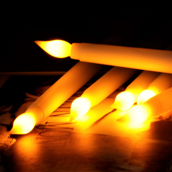 LED κερί με τηλεχειριστήριο 10 πλήκτρων, μακρύ κυλινδρικό πλαστικό κερί, χύτευση με έγχυση, λογότυπο εκτυπωμένο