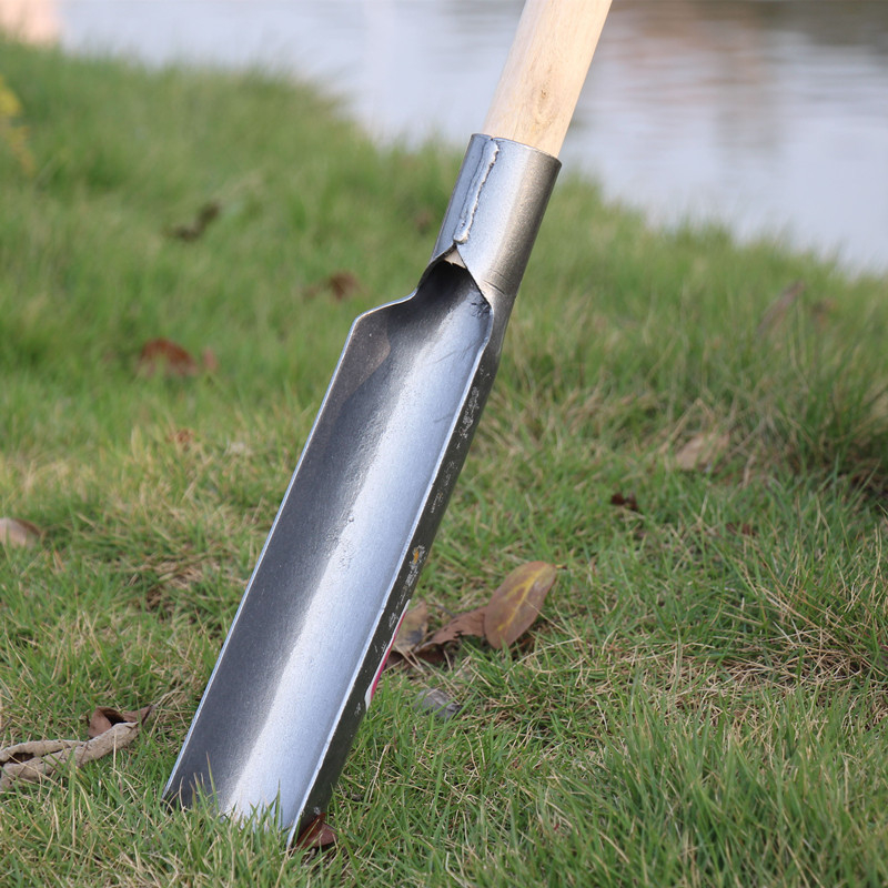 Daugiatikslė plieno kastuvas žemės ūkiui — kasimas, medžių sodinimas, duobių kasimas ir žemės šalinimas; be ženklo, plačiai taikomas