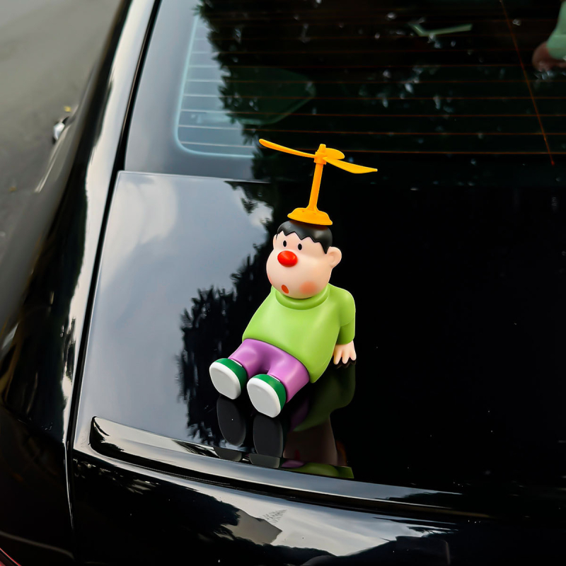 Plastinis automobilio vidaus ornamentas, cartoon stiliaus, su streso malšinimo funkcija