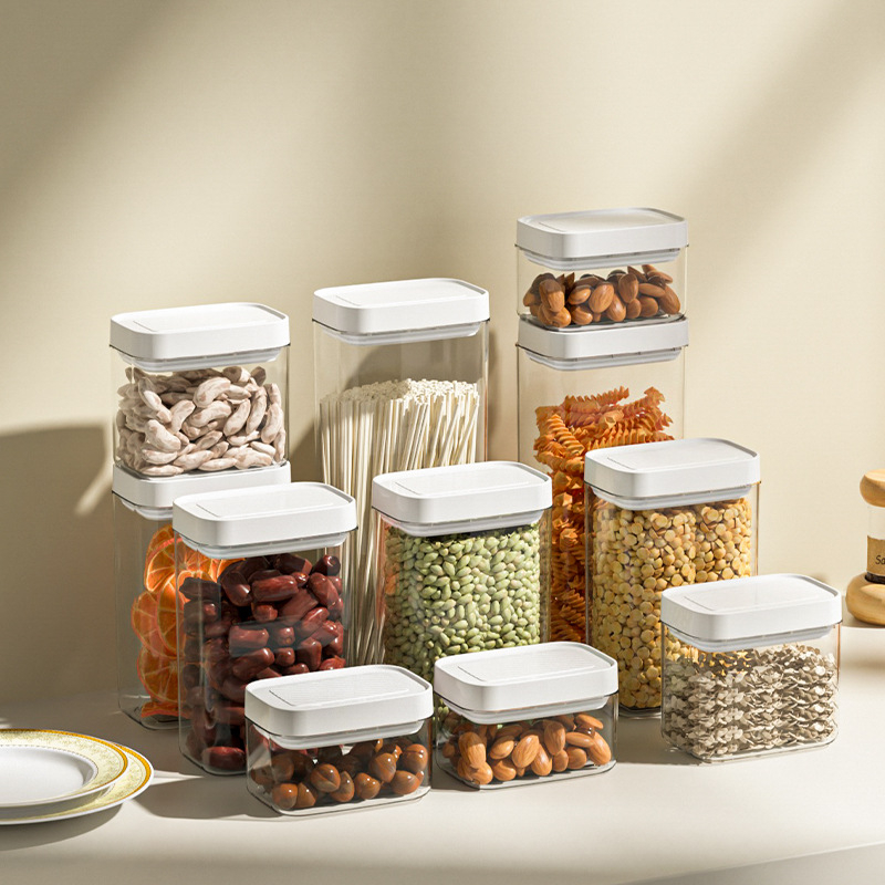 Plastikinis virtuvės laikymo indas grūdams ir sausiems produktams, skaidrus, kvadratinė forma, talpa 800–1000 ml, modernus minimalistinis dizainas