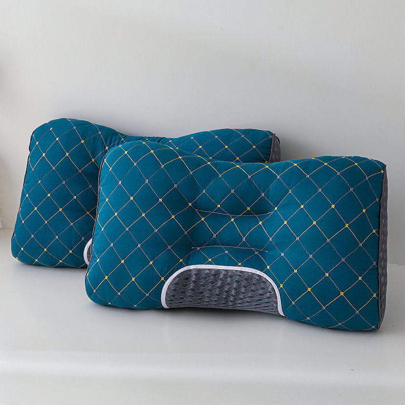 Plaunama stačiakampė pagalvė kaklo stuburo palaikymui miegant – suaugusiems, vienos pakuotės; užpildas 95% poliesterio pluošto, svoris 0,55–1,00 kg