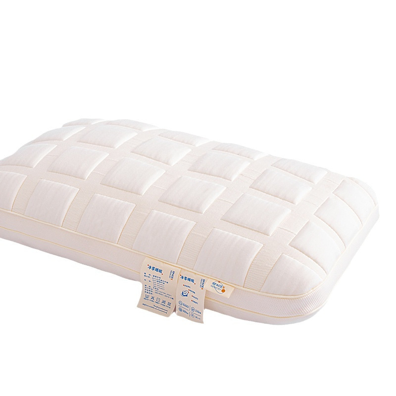 Stačiakampė pagalvė su poliesterio pluošto įdaru 95% sudėtis, megztas audinys, minimalistinis stilius