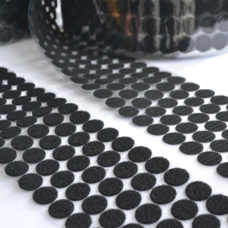 Klijinis Velcro iš nailono; nailono-poliesterio mišinys; pramoniniam naudojimui; prekė 2G