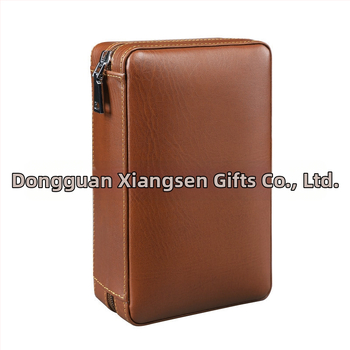 Προσαρμοσμένος χουμίδωρ για πούρες – σετ 4 τεμαχίων, φορητό τσαντάκι με φερμουάρ, εσωτερικό από κεδρό, εκτύπωση λογότυπου, μινιμαλιστικός σχεδιασμός