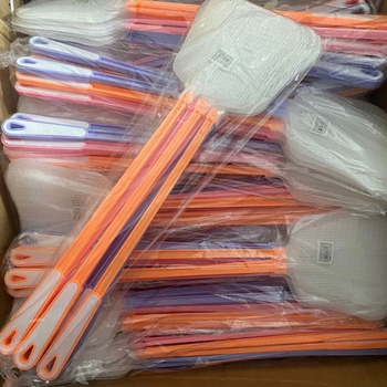 Musės mentele - plastmasinė, patvari, paprastas karikatūrinis dizainas namų ūkiui