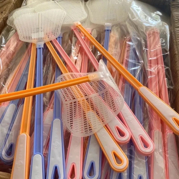 Musės mentele - plastmasinė, patvari, paprastas karikatūrinis dizainas namų ūkiui