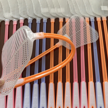 Musės mentele - plastmasinė, patvari, paprastas karikatūrinis dizainas namų ūkiui