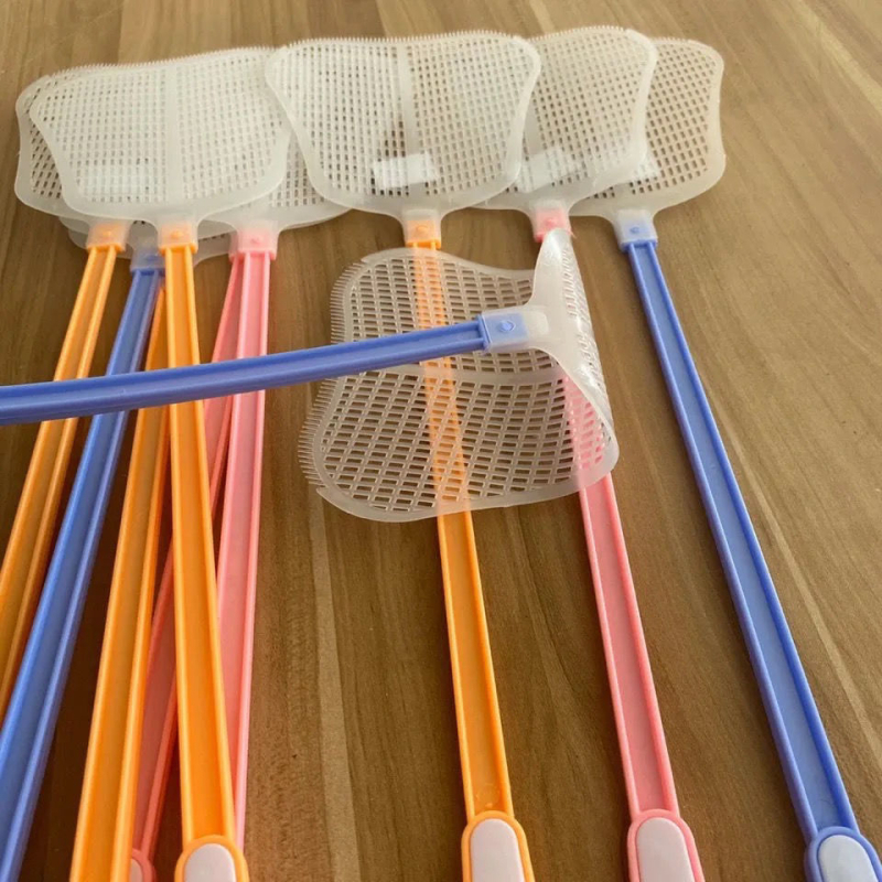 Musės mentele - plastmasinė, patvari, paprastas karikatūrinis dizainas namų ūkiui