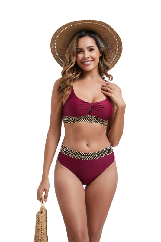 Двупластов дамски бански с дълбоко V, лента с пайети, подплатени чашки, полиестерна материя