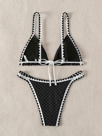 Ženski bikini kostim: poliester, bez leđa, visoka elastičnost; s jastučićima za dojke i bez čelične potpore; podstava od poliestera.