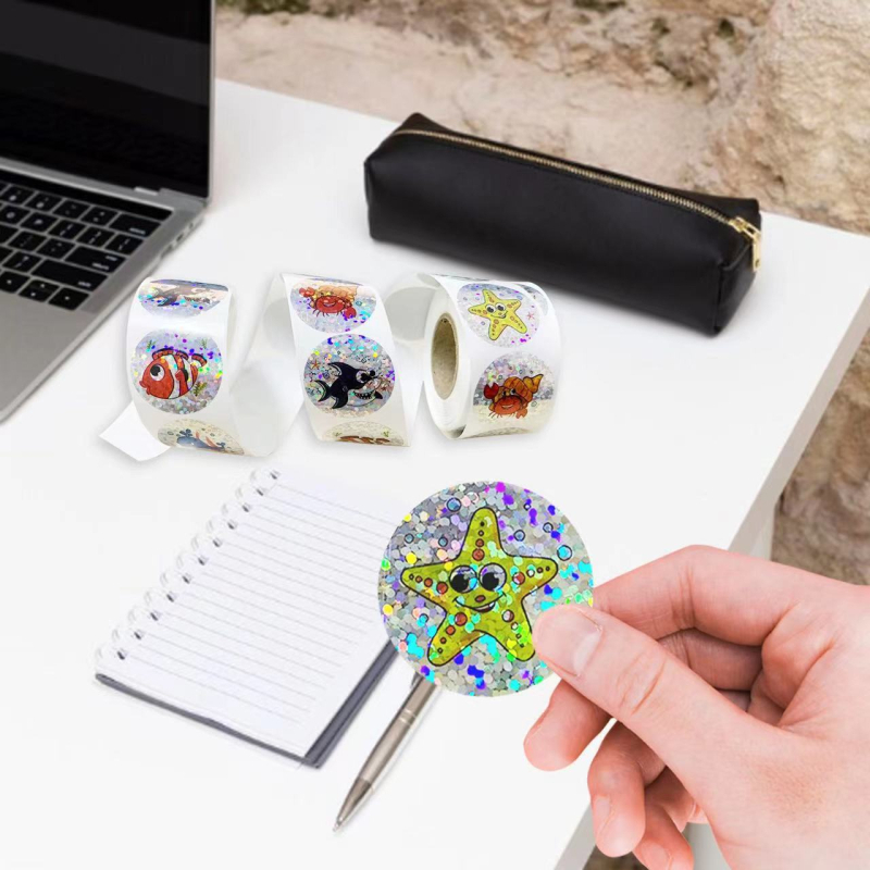 Öntapadós karikatúra-stílusú tengeri élőlények kör matricák