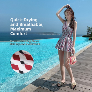 Γυναικείος ολόσωμος μαγιό, στενή γραμμή, με μπανέλες και επένδυση στήθους, πολυεστερικό ύφασμα