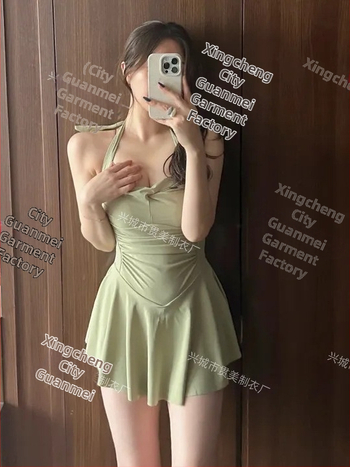 Γυναικείο ολόσωμο μαγιό με φούστα σε στυλ, με επένδυση για το στήθος, χωρίς πλάτη, με ψηλή μέση, ύφασμα νάιλον με 82% ελαστάν