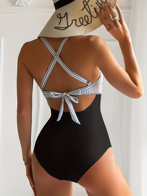 Egyrészes fürdőruha - csíkos, gyorsan száradó, ujj nélküli, melltartóbetéttel, poliészter anyag