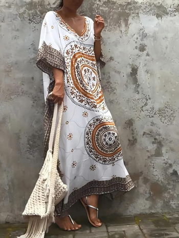 Etno stiliaus paplūdimio suknelė su spauda iš rayon audinio ir medvilnine įdaila, 250 g, suaugusioms moterims, tinkama plaukimo ir žingsniavimui vandenyje.