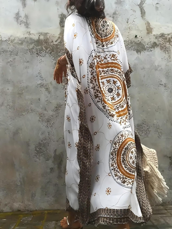 Etno stiliaus paplūdimio suknelė su spauda iš rayon audinio ir medvilnine įdaila, 250 g, suaugusioms moterims, tinkama plaukimo ir žingsniavimui vandenyje.