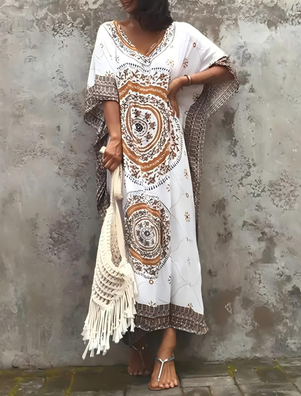 Etno stiliaus paplūdimio suknelė su spauda iš rayon audinio ir medvilnine įdaila, 250 g, suaugusioms moterims, tinkama plaukimo ir žingsniavimui vandenyje.