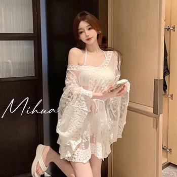 Pulover din bumbac cu broderie florală, decolteu în V, mâneci clopot, croială scurtă lejeră