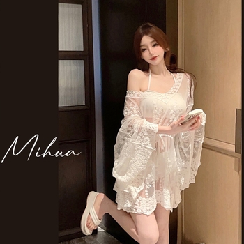 Pulover din bumbac cu broderie florală, decolteu în V, mâneci clopot, croială scurtă lejeră