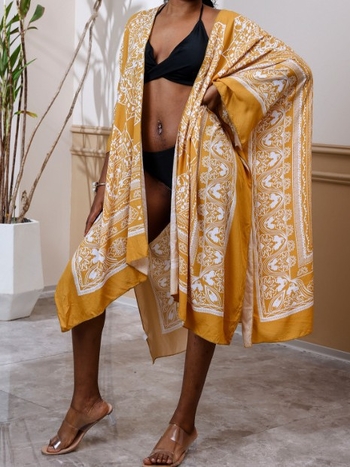 Moteriškos pliažo kardiganas su saulės apsauga ir spauda, rayon–medvilnės mišinys (80% medvilnės), poliesterio pamušalas, batwing rankovės, tinkamas plaukimo sportui