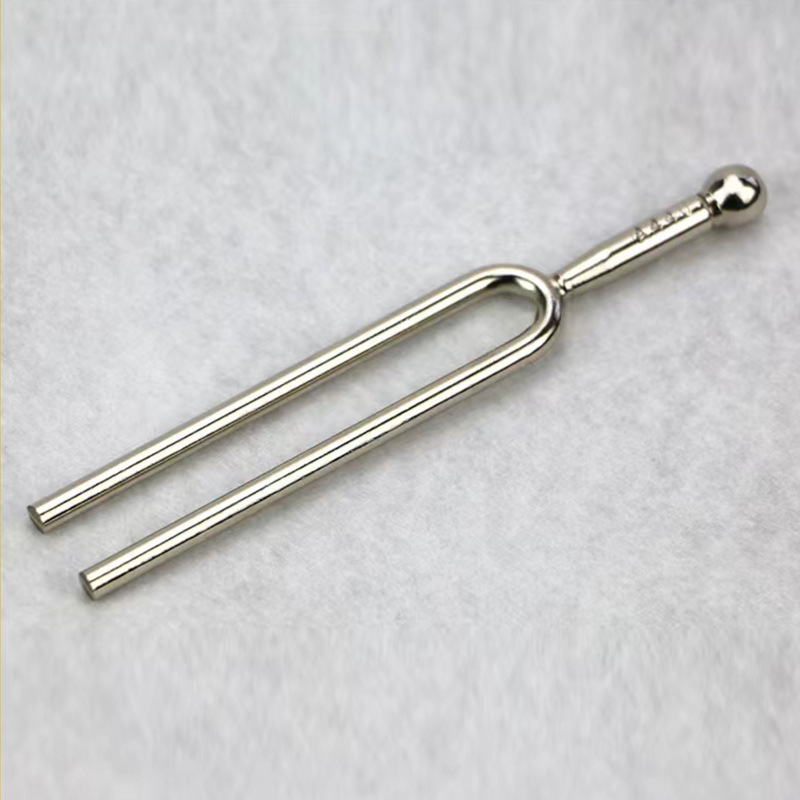 Fém hangolóvilla gitárhoz - professzionális oktatóeszköz