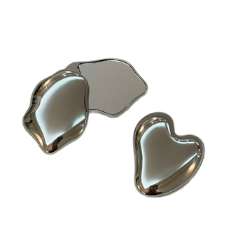 Огледало за грим - портативно, със сърцевидна форма, метална рамка, стъклена леща, възможност за печат на лого