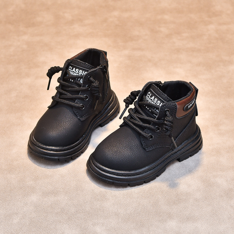 Gyerekeknek szánt Martin csizma, brit stílusú, oldalsó cipzárral — mikroszálas bőr felsőrész, gumírozott talp, vízálló és csúszásmentes