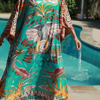 Μακριά φόρεμα με μανίκια τύπου bat, ethnic ρετρό σιλουέτα, ύφασμα πολυεστερικό σατινέ, επένδυση πολυεστερική, βάρος υφάσματος 280 g/m²