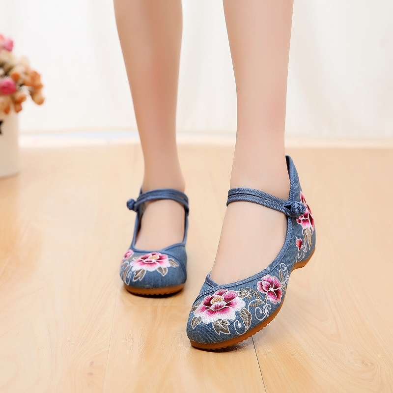 Hanfu siuvinės bateliai, etninio stiliaus viršus drobė, klininis kulnas 1–3 cm, viduje medvilnė, tekstilinė pada, moterims, vasara–pavasaris–ruduo