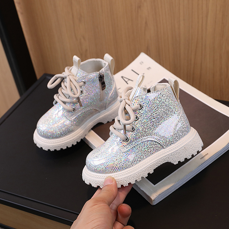 Gyerekeknek szóló Martin csizma lányoknak – felső rész szintetikus bőrből, oldalsó cipzár, alacsony szár, PVC talp, ősz–tavasz