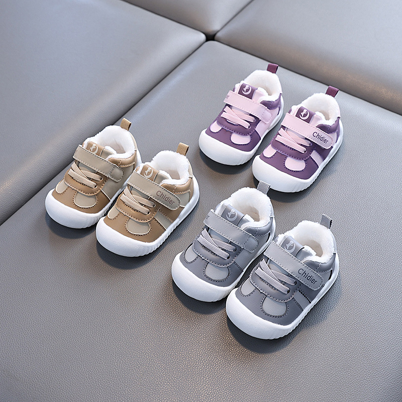 Ziemas apaviņi zīdaiņiem 1–3 gadiem, flīsa iekšējā odere, PU augšdaļa, TPR zole, Velcro aizdare (1–3 gadi; PU; TPR; fleece; Velcro)