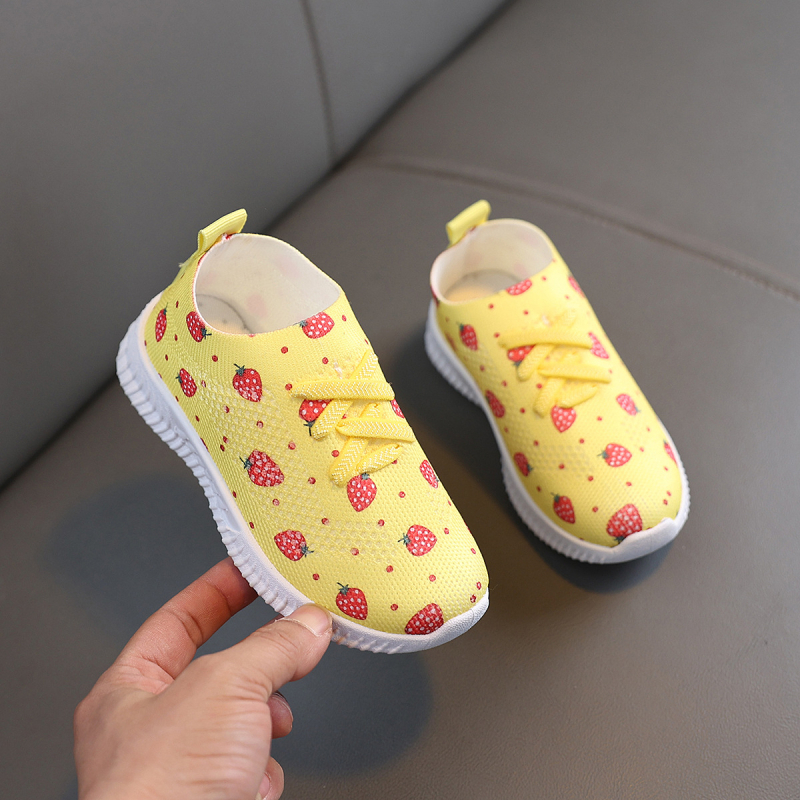 Pantofi sport pentru fetițe, partea superioară din material respirabil, talpă din cauciuc, slip-on, ușori, cu model personalizat — Primăvară 2025