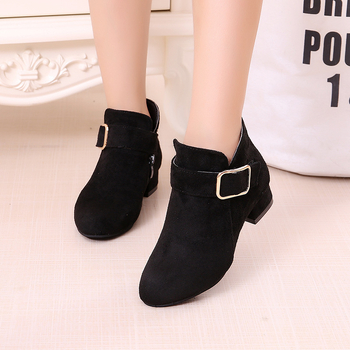 Lányoknak szóló Martin csizma – velúr felsőrész, oldalsó cipzár, alacsony szár, gumírozott talp, brit stílusú hercegnő