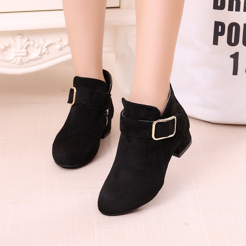 Lányoknak szóló Martin csizma – velúr felsőrész, oldalsó cipzár, alacsony szár, gumírozott talp, brit stílusú hercegnő