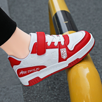 Bērnu ikdienas apavi ar Velcro aizdari, augšdaļa no sintētiskās ādas, gumijas zole, zems potītes augstums, plaid raksts.