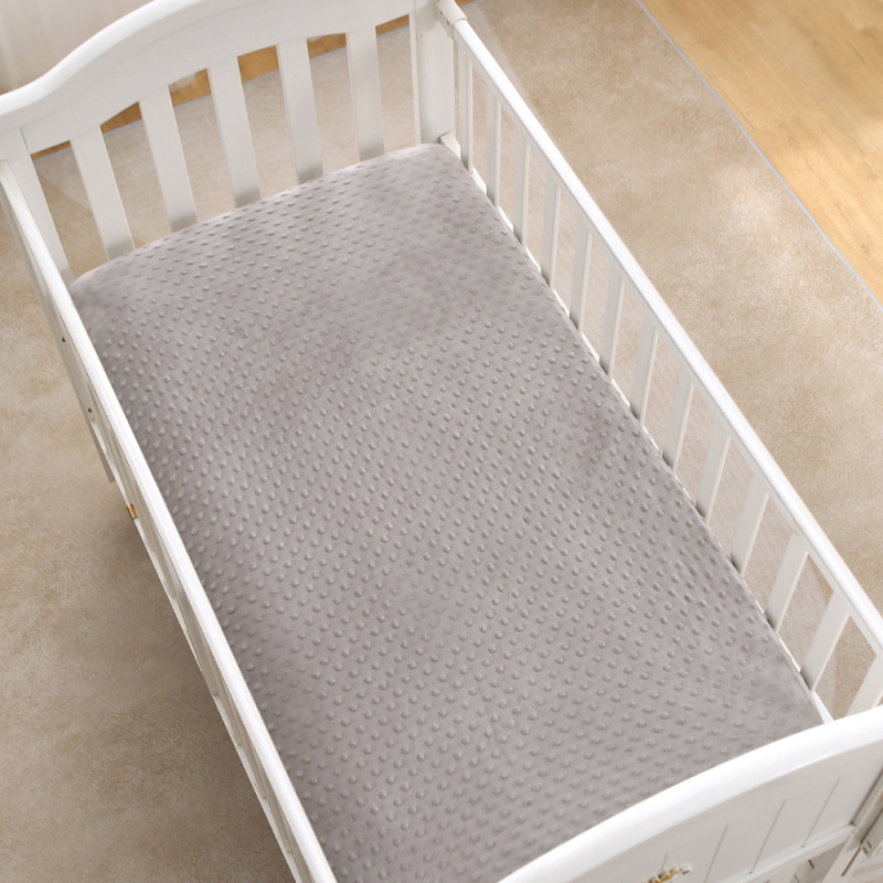 K61i61dinio lovel17s paklod17 i1 velu, reaktivus spaudinimas, pritaikytas apdorojimas, 61iuolaikinis minimalistinis stilius, svoris mažiau nei 300 g