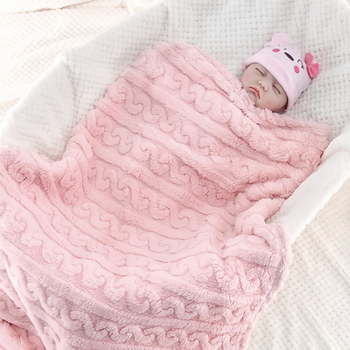 Бебешко одеяло от корал флис, 150D жакард, тегло 200–300 g, двустранно пухкаво, възможност за персонализация