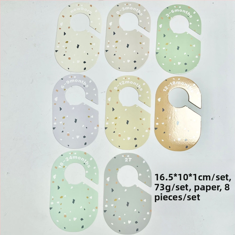 Kūdikių drabužių skyrikliai spintoje 1-24 mėnesių amžiaus, PVC medžiaga, UV spausdinimas, 8 lapų rinkinys