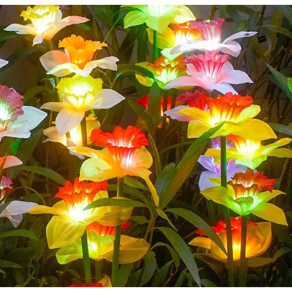 Napelemes dekoratív lámpa selyemszövet nárcisz és orkidéák virágokkal, rozsdamentes acél + ABS ház, 0,6 W, IP44, 6–12 óra, CE tanúsítvány