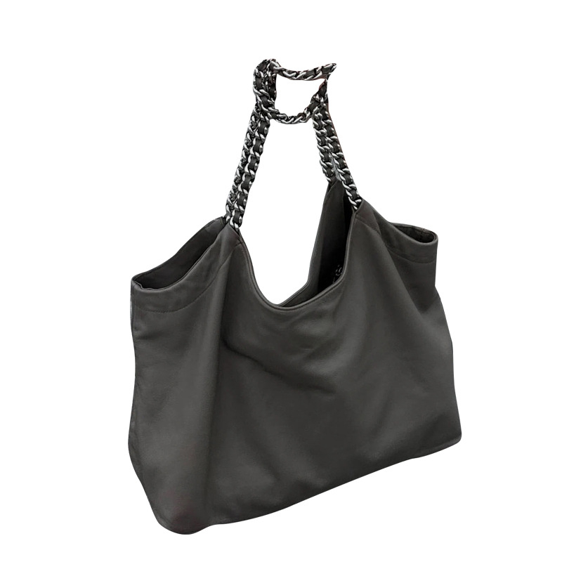 PU anyagú tote táska, városi egyszerű stílus, láncos vállpánt, bucket dizájn, őszi 2024
